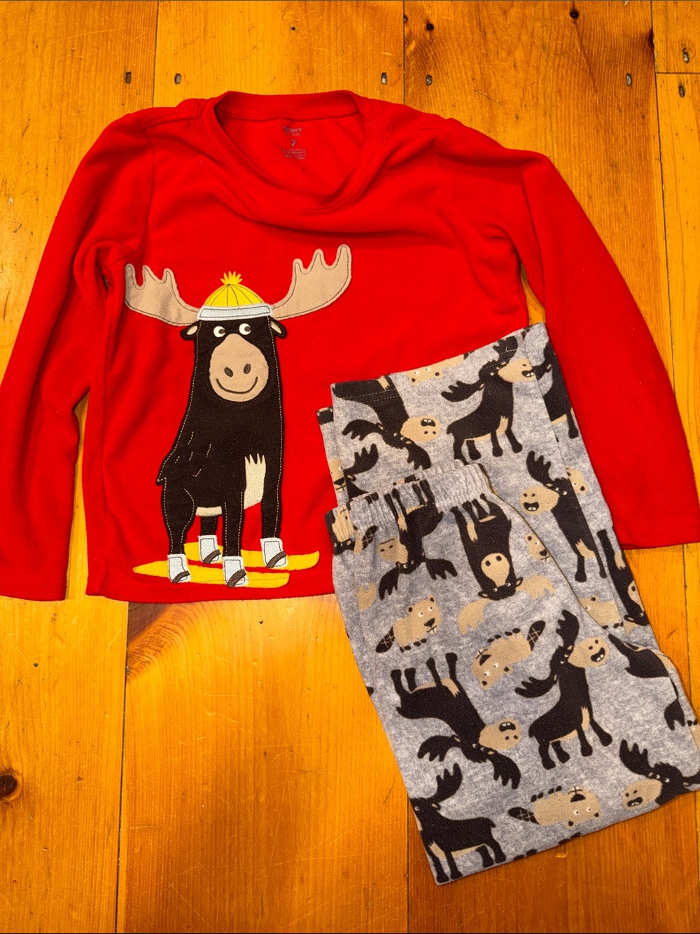 Carters Red Moose Graphic Kids Pajama Set size 7